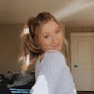 Meet your Posher, Ella